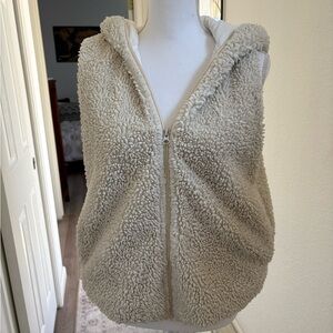 Dylan Cream Sherpa Vest